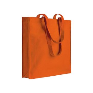Bolsa de canvas con fuelle y asas largas.
